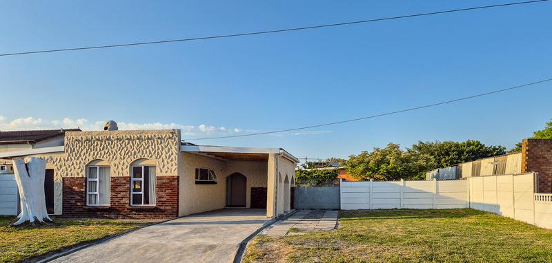 3 Bedroom Property for Sale in Glenhaven Western Cape